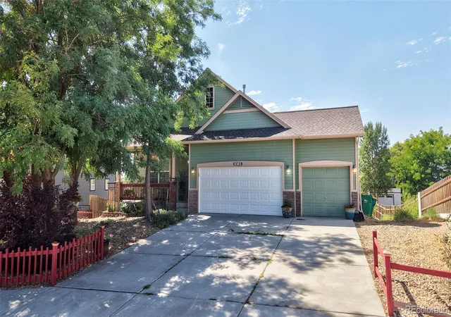 Photo 3 of Sale Pending at 9383 Bur Oak Ln, Colorado Springs, CO 80925 | MLS# 3725113 | Listing updated on 2026-08-27