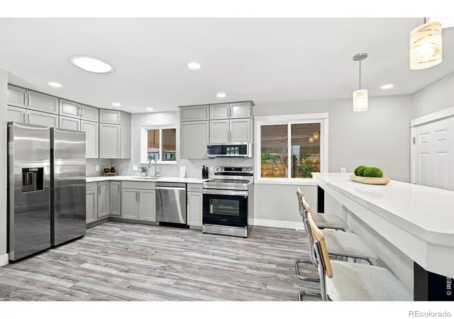 3rd image of 7927 Fenton St, Arvada, CO 80003 | MLS# IR1066587