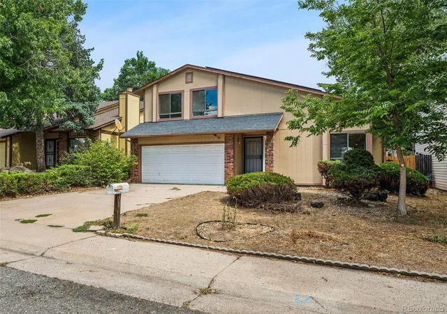 Photo 2 of Single family home for sale at 1522 S Carson St, Aurora, CO 80012 | MLS# 2165340 | Listing updated on 2026-08-21