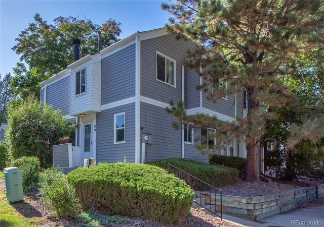 1st image of 39 S Nome St, Aurora, CO 80012 | MLS# 8204541