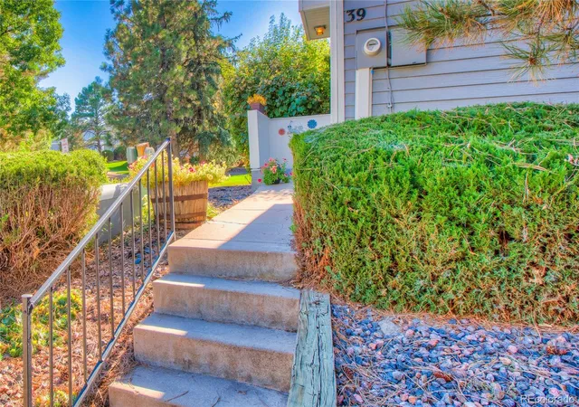 4th image of 39 S Nome St, Aurora, CO 80012 | MLS# 8204541