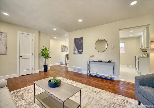 5th image of 970 W 1St Ave, Broomfield, CO 80020 | MLS# 2329375