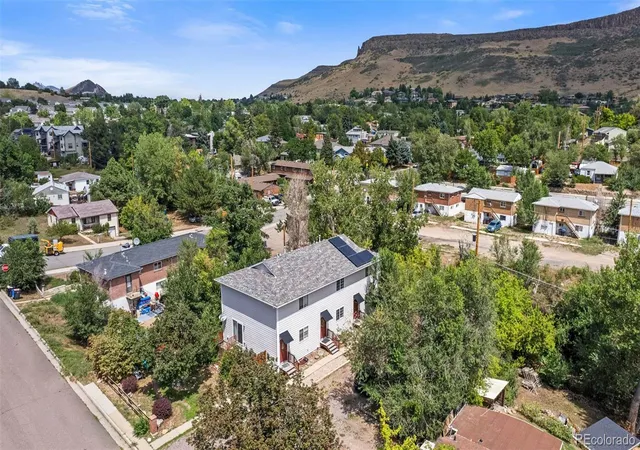 Photo 4 of Townhouse for sale at 215 Arapahoe St, Golden, CO 80403 | MLS# 4344868 | Listing updated on 2026-09-30