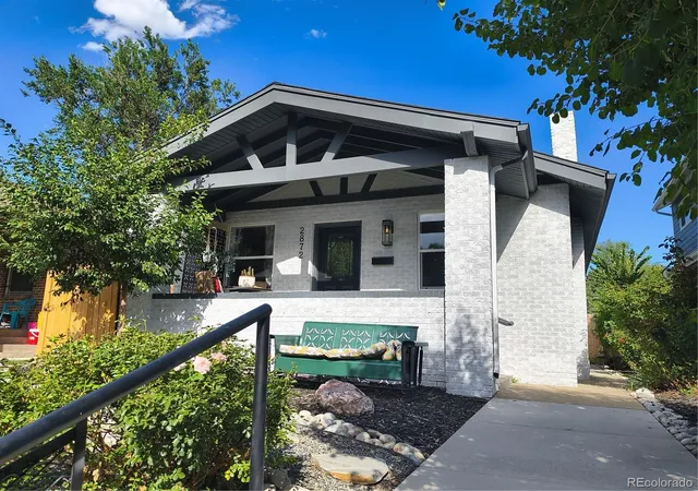 Photo 1 of Single family home for sale at 2872 Dahlia St, Denver, CO 80207 | MLS# 7068365 | Listing updated on 2026-09-14