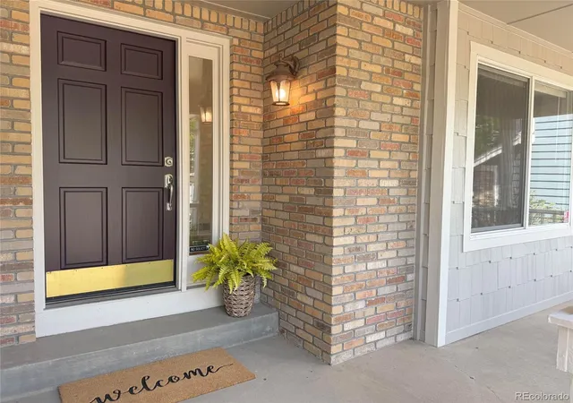2nd image of 9927 Spring Hill Ln, Highlands Ranch, CO 80129 | MLS# 9859488