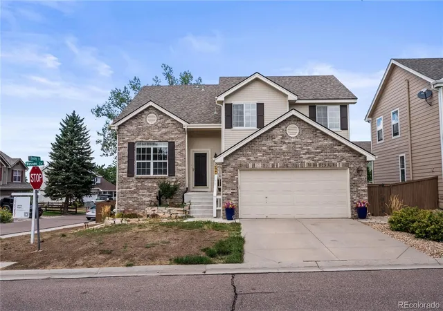 2nd image of 317 Wessex Cir, Highlands Ranch, CO 80126 | MLS# 1737187