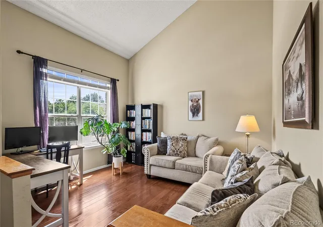 3rd image of 317 Wessex Cir, Highlands Ranch, CO 80126 | MLS# 1737187