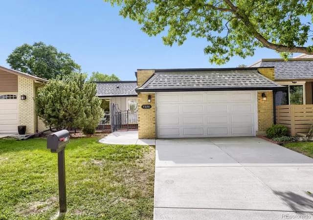 Photo 3 of Single family home for sale at 7220 W Maple Dr, Lakewood, CO 80226 | MLS# 5295620 | Listing updated on 2026-09-21