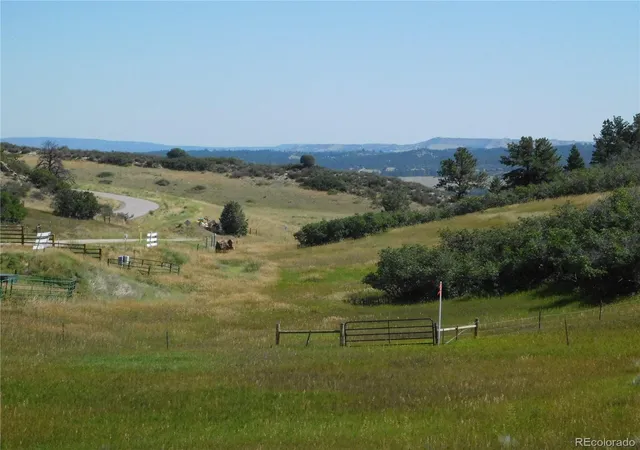 3rd image of 5905 Country Club Dr, Larkspur, CO 80118 | MLS# 2530466