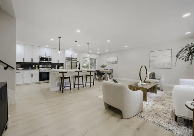 Photo 5 of Single family home for sale at 7555 S Madison Cir, Littleton, CO 80122 | MLS# 4067123 | Listing updated on 2026-08-27