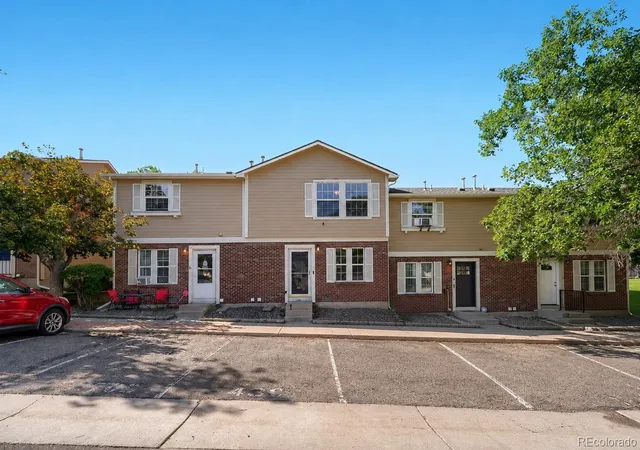 1st image of 1543 S Ouray Cir #C, Aurora, CO 80017 | MLS# 8663596