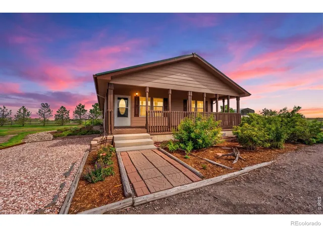 1st image of 16060 Mystic Ln, Strasburg, CO 80136 | MLS# IR1066630