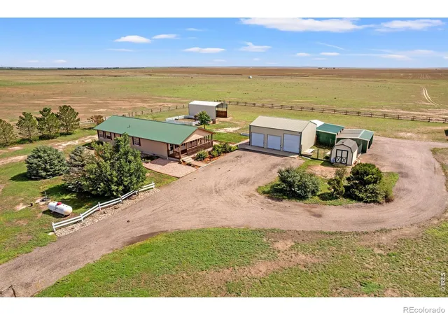 5th image of 16060 Mystic Ln, Strasburg, CO 80136 | MLS# IR1066630