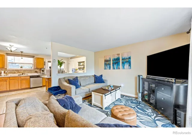 4th image of 17774 E Arizona Pl, Aurora, CO 80017 | MLS# IR1066635