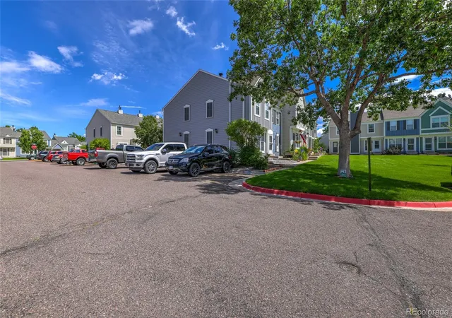 Photo 4 of Townhouse for sale at 10720 Foxwood Ct, Parker, CO 80138 | MLS# 6207827 | Listing updated on 2026-09-28