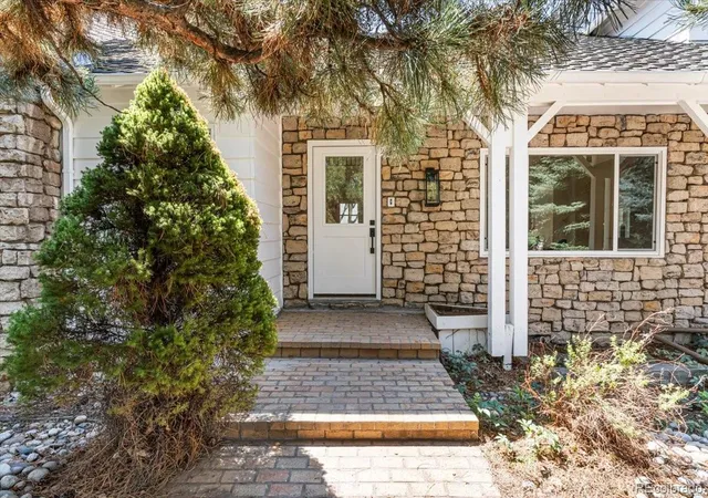 2nd image of 4675 S Yosemite St #217, Denver, CO 80237 | MLS# 9816215