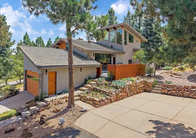 Photo 3 of Single family home for sale at 6407 Willow Broom Trl, Littleton, CO 80125 | MLS# 5916605 | Listing updated on 2026-10-02