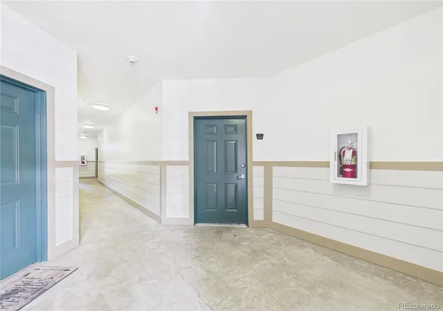 3rd image of 3890 S Dayton St, Aurora, CO 80014