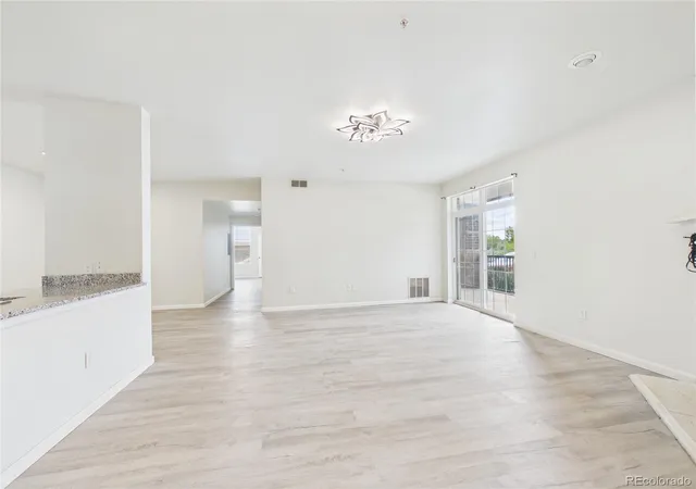 4th image of 3890 S Dayton St, Aurora, CO 80014