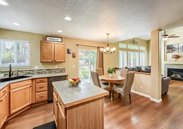 4th image of 362 English Sparrow Dr, Highlands Ranch, CO 80129 | MLS# 6902155