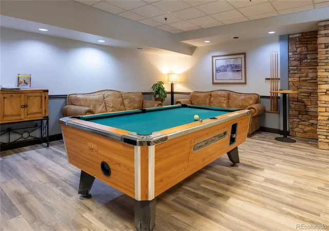 Listing Photo 2 - Condo for sale in building located at 490 Kings Xing Rd, Winter Park, CO 80482 - Unit #634
