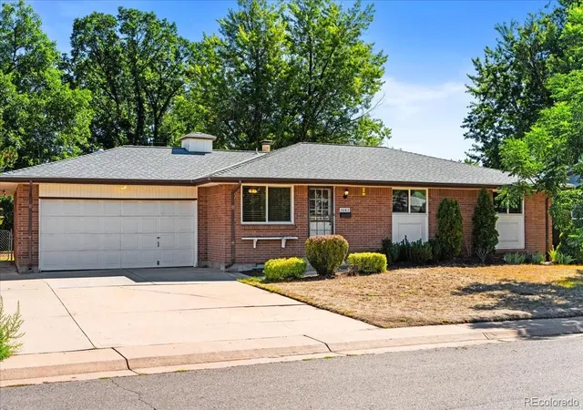 3rd image of 3062 S Hobart Wy, Denver, CO 80227 | MLS# 8073176