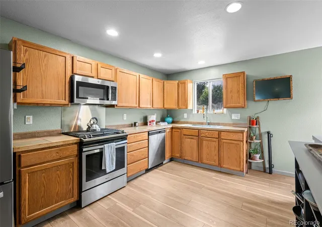 Photo 3 of Single family home for sale at 6130 E 61st Ave, Commerce City, CO 80022 | MLS# 4347902 | Listing updated on 2026-10-02