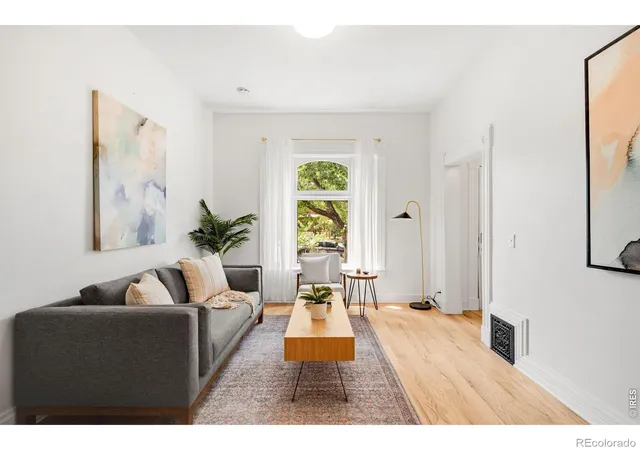 4th image of 30 S Grant St, Denver, CO 80209 | MLS# IR1066650