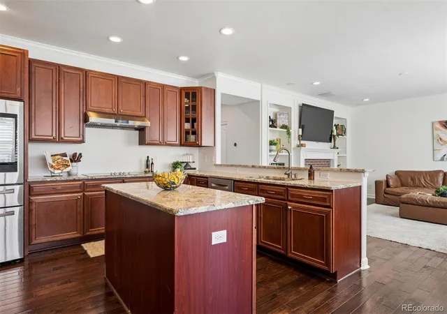 3rd image of 7694 S Eaton Park Ct, Aurora, CO 80016 | MLS# 5593579
