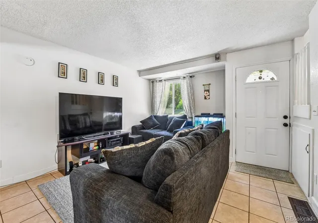 4th image of 4502 S Pagosa Cir, Aurora, CO 80015 | MLS# 7974742