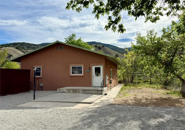 Photo 1 of Single family home for sale at 533 River Dr, Salida, CO 81201 | MLS# 6219325 | Listing updated on 2026-09-02