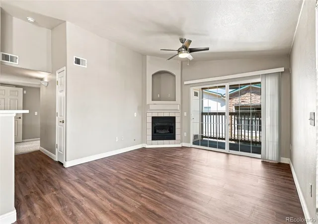 2nd image of 10091 E Carolina Dr #204, Aurora, CO 80247 | MLS# 7693886