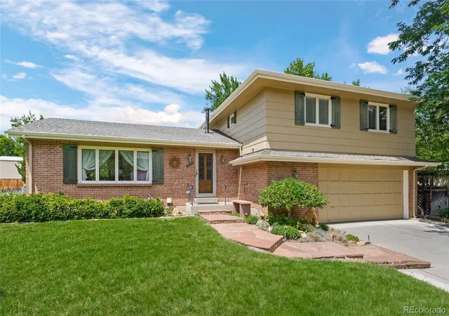 1st image of 12143 W 68th Ave, Arvada, CO 80004 | MLS# 1581516