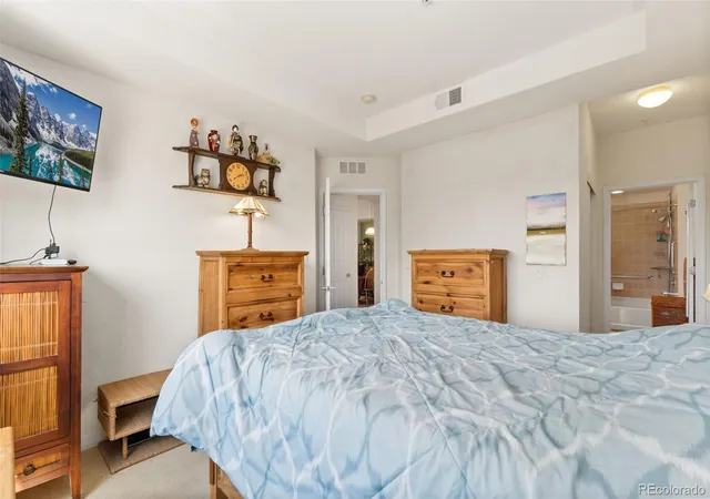 image of 804 Summer Hawk Dr, Longmont, CO 80504