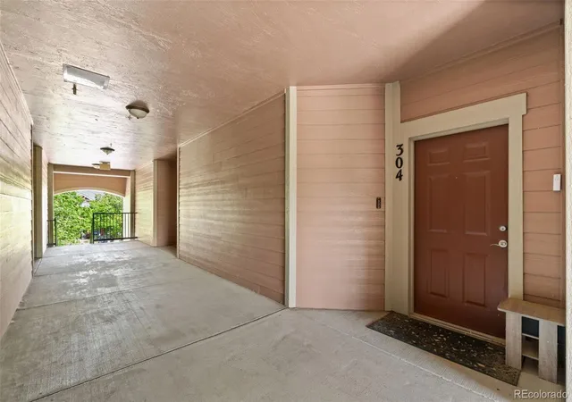2nd image of 804 Summer Hawk Dr, Longmont, CO 80504