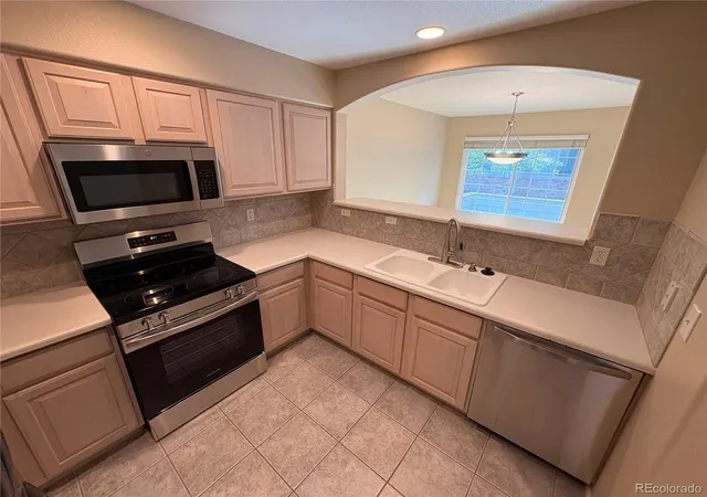 5th image of 9604 Brentwood Wy, Westminster, CO 80021