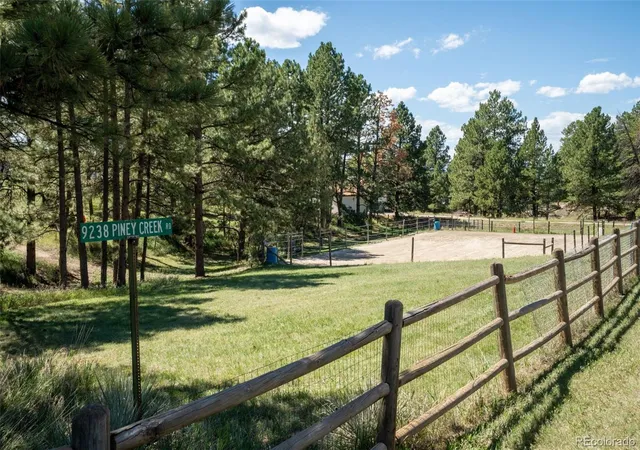 Photo 2 of Single family home for sale at 9238 Piney Crk Rd, Parker, CO 80138 | MLS# 7719062 | Listing updated on 2026-09-13