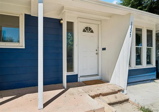 2nd image of 1325 Lima St, Aurora, CO 80010 | MLS# 8577956