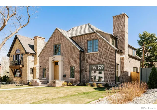 2nd image of 858 S Saint Paul St, Denver, CO 80209 | MLS# IR1066670