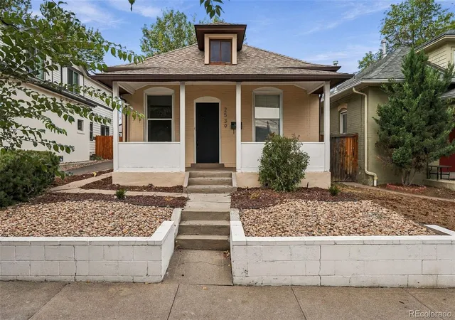 Single family home for sale at 2539 Irving St, Denver, CO 80211 | MLS# 3916558