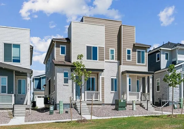 Photo 2 of Single family home for sale at 24111 E 30th Pl, Aurora, CO 80019 | MLS# 6779024 | Listing updated on 2026-08-26