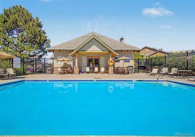 2nd image of 2551 S Bahama Cir, Aurora, CO 80013