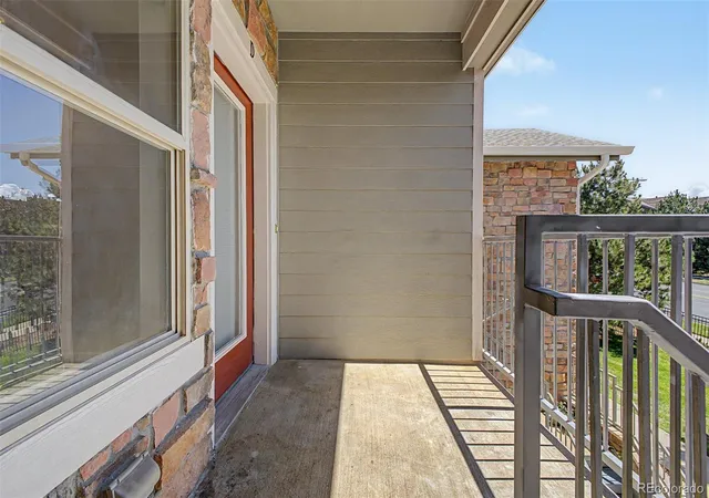 Listing Photo 4 - Condo for sale in building located at 2551 S Bahama Cir, Aurora, CO 80013 - Unit #D