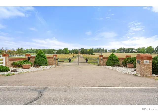 1st image of 10040 Niwot Rd, Longmont, CO 80504 | MLS# IR1066672