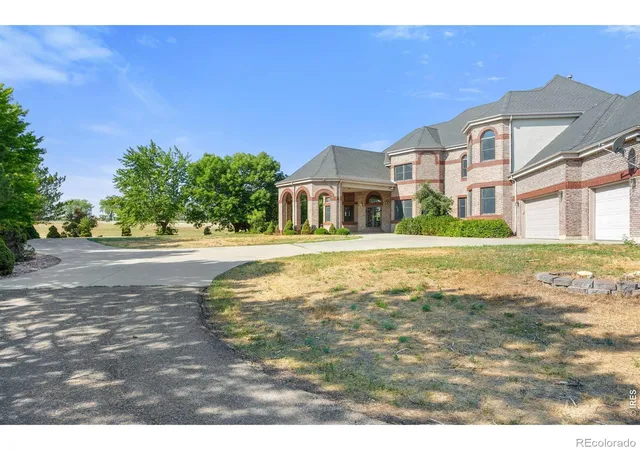 Photo 3 of Single family home for sale at 10040 Niwot Rd, Longmont, CO 80504 | MLS# IR1066672 | Listing updated on 2026-09-02