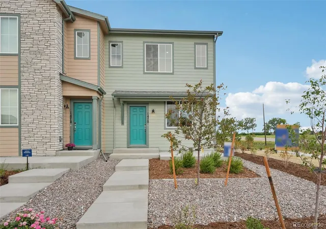 1st image of 1470 Coral Pl, Longmont, CO 80504 | MLS# 2601868