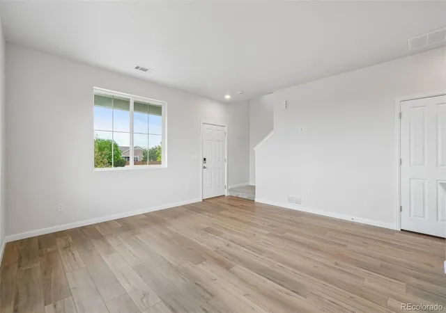 image of 1470 Coral Pl, Longmont, CO 80504 | MLS# 2601868