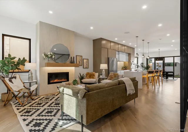 Photo 2 of Single family home for sale at 2425 Meade St, Denver, CO 80211 | MLS# 5635251 | Listing updated on 2026-10-22