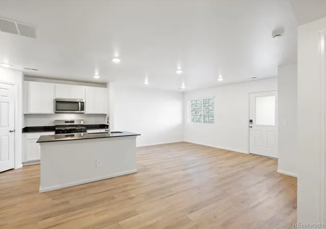5th image of 21259 E 65Th Ave, Aurora, CO 80019 | MLS# 2399741