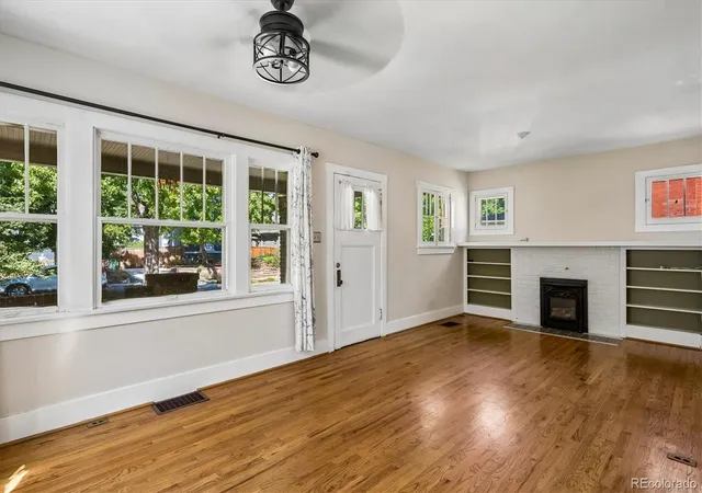 Photo 4 of Single family home for sale at 1122 Fillmore St, Denver, CO 80206 | MLS# 8362755 | Listing updated on 2026-10-10
